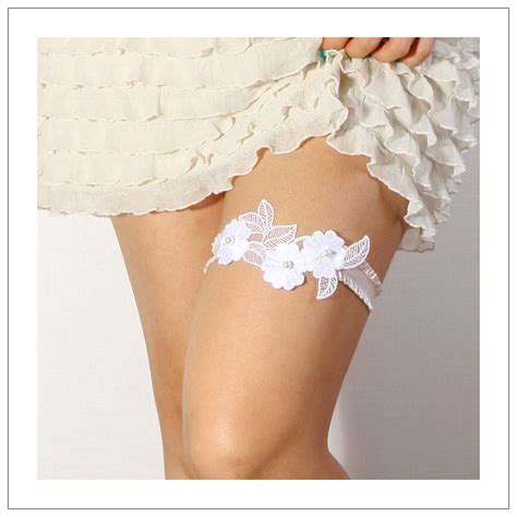 lacy ii garter white floral lace bridal garter last one 28 00 via etsy wedding garter