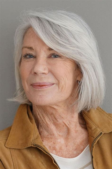 50 Glamorous Bang Hairstyles For Older Women That Will Beat Your Age