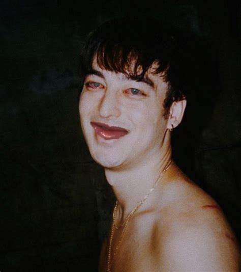 I don't want a friend (just one more night) i want my life in two. Joji pass the boof (1 day until Bald Dads 1) : PinkOmega