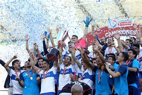 Its academic activities started with 232 students on 9 careers and 21 professors. Universidad Católica se corona tricampeón del fútbol ...