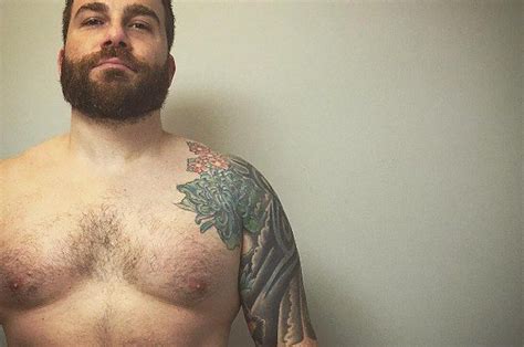 Homens Tatuados Que S O Gatos Demais Para Voc Conseguir Lidar Tattoos For Guys Best