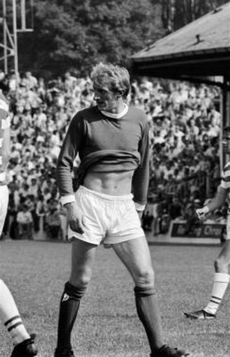 Denis Law Manchester United 1970 🏴󠁧󠁢󠁳󠁣󠁴󠁿 Man Utd Squad Man United Denis Law