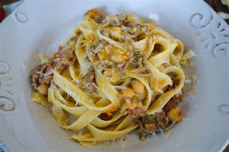 Tagliatelle al ragu bianco e ceci - Cooking ItalyCooking Italy