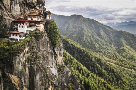 Paro Taktsang The Tigers Nest Monastery In Bhutan Stockphoto