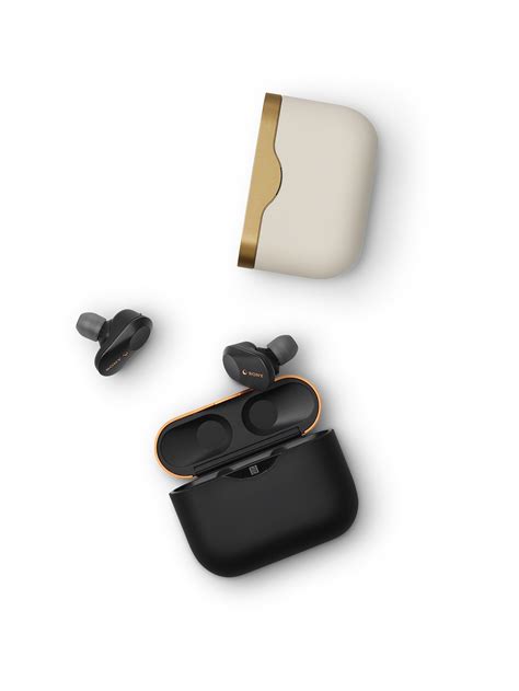 It's a totally new headphone with a new charging case (the earphones come in black and beige color), new. Sony WF-1000XM3 - redukcja szumu w bezprzewodowych słuchawkach