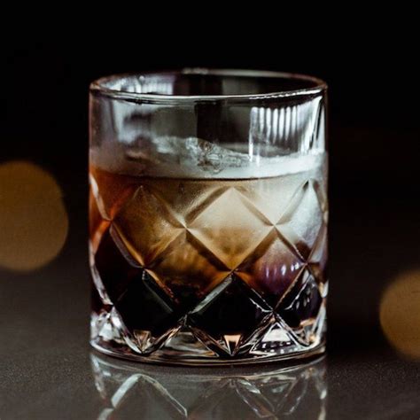 And if your two friends say this, it's simply an invitation to drink vodka together. 13 Two-Ingredient Cocktails That Still Taste (& Sound) Fancy | Black russian, Vodka cocktails ...