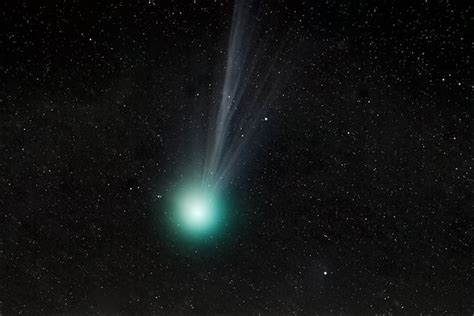 Comet Swan How To See The Brightest Comet Of The Year In The Uk
