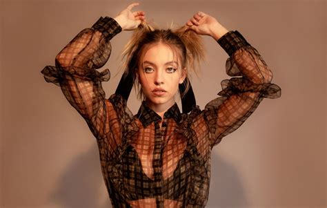 Sydney Sweeney On Horror Nocturne And Its Ambiguous Ending POPSUGAR Entertainment