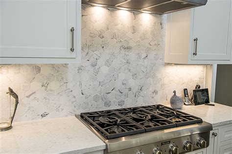 This Gorgeous Backsplash Is Stunning In A 3 Hexagon Statuary Polished