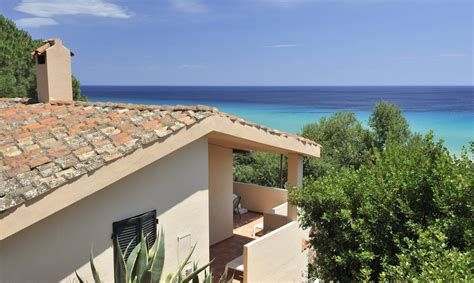Ferienwohnung sardinien costa rei italy. Blick auf Strand und Meer der Costa Rei | sardinien.de