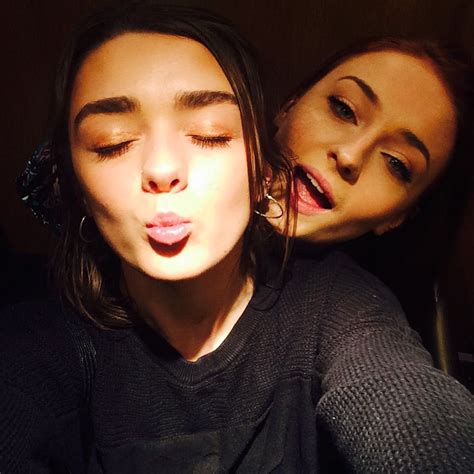 Maisie And Sophie Mophie Maisie Williams Sophie Turner Game Of