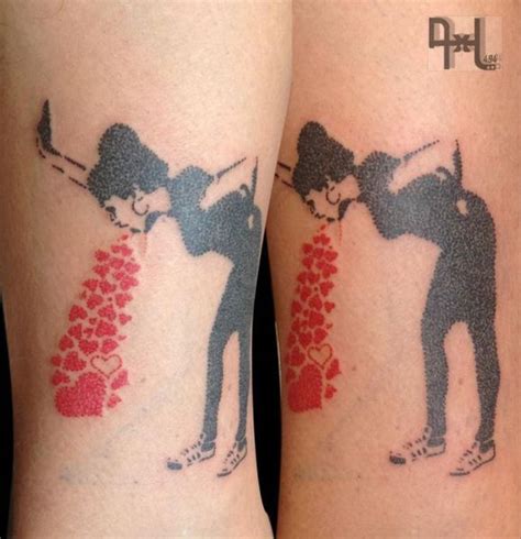 25 Banksy Inspired Tattoos Tatuaje Banksy Tatuajes Artistas Famosos