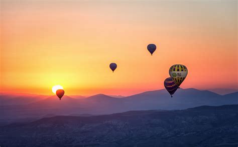 Best Hot Air Balloon Rides In The World The Travel Women