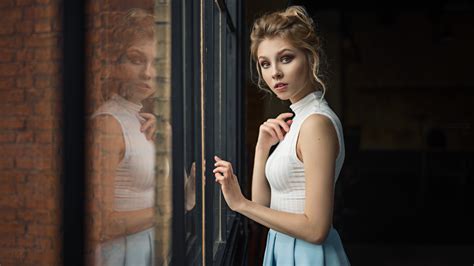 Alice Tarasenko Sergey Zhirnov Blonde Women Portrait Glass
