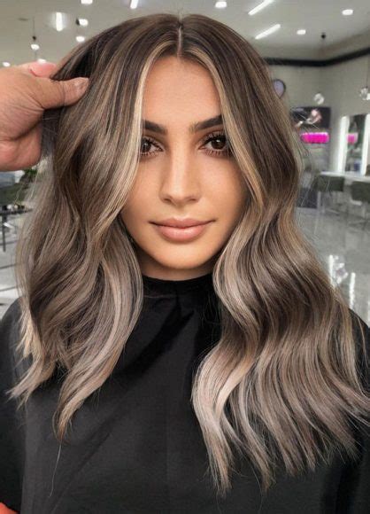 Best Hair Colours To Look Younger Ombre Cool Tone Of Blonde