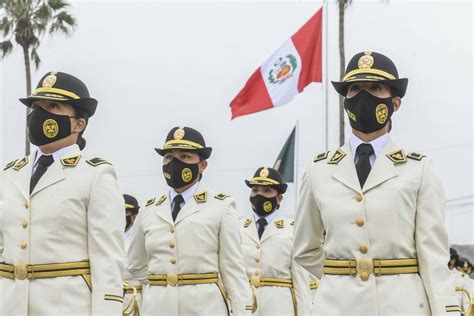 Ceremonia De Graduación De Los Cadetes De La Escuela De Oficiales De La