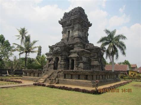 We had to extend our visa at the immigration office at blitar. TripAdvisor Blitar - Best Travel & Tourism Info for Blitar ...