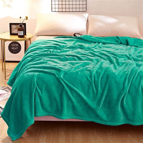 However, just like any other piece of bedding, fleece blankets are subjected to body oils, hair products, food, and spills. Green Fleece Blankets For Adults 100% Polyester Upgraded ...