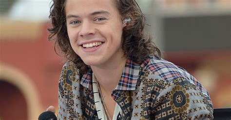 Thoughtfully made, honestly priced, with a quality guarantee. Harry Styles' Doppelgänger arbeitet bei Starbucks | bigFM