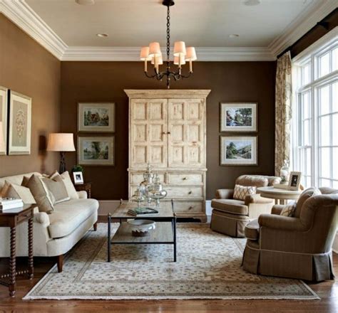 Your living room is a space where guests are often likely to go to. 40 modern wall colors ideas for the living room | Коричневые гостинные, Картины для гостиной и ...