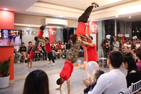 Ông cùng với hàn mặc tử, yến lan, quách tấn được người đương thời gọi là bàn thành tứ hữu của bình định. Nhà vô địch châu Á chạy 400m Quách Thị Lan và bạn bè mở ...