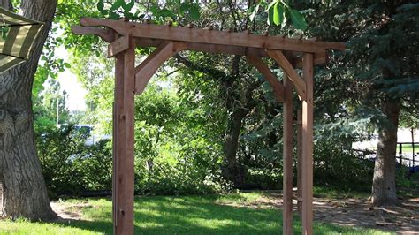 Remodelaholic How To Build A Garden Arbor For A Backyard Wedding Arch
