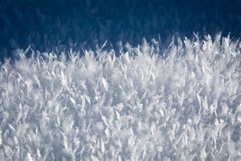 Ice Crystals Hd Wallpaper Background Image 2000x1333 Id793696