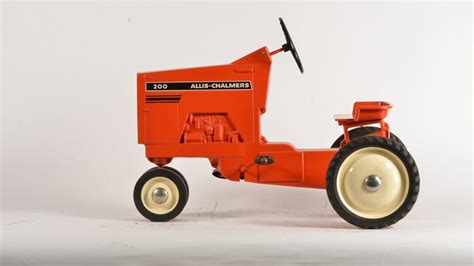 Allis Chalmers 200 Pedal Tractor T255 Davenport 2016