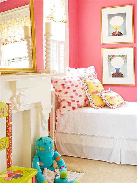 bedroom decorating  pink  red  homes gardens