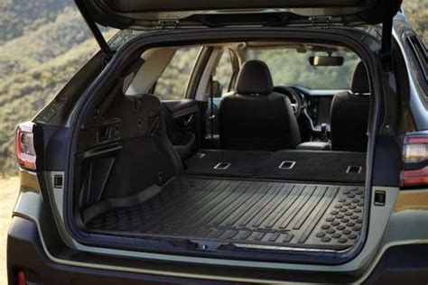 7 Cool Features Youll Find On The New Subaru Outback Onyx Edition Xt
