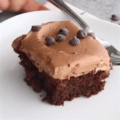 I wanted the best keto pound cake recipe that could pass for the real thing and that it was also easy to make. Keto Chocolate Cake- Cream Cheese Chocolate Frosting in 2020 | Low carb recipes dessert, Low ...