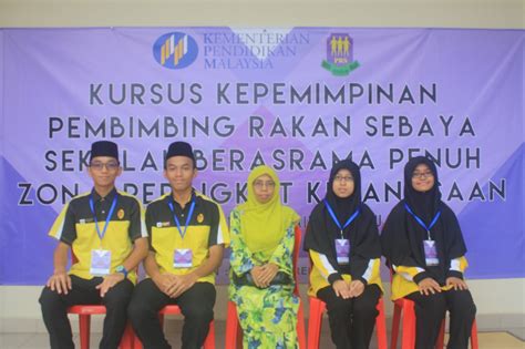 Sekolah berasrama penuh and mrsm are entirely malay institutions, complete with apartheid and discrimination. UBK SBP Integrasi Temerloh