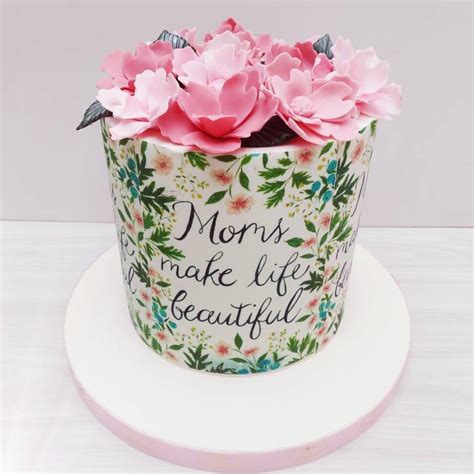 Flowery Cakes For Mother S Day By Cakes And Cookies Flowery Cakes On The Market Taste And Flavors