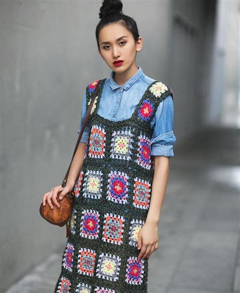I’m a big fan of @celia__b’s crocheted clothing and this adorable