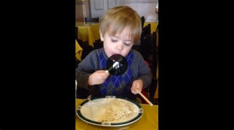Baby Attempts Chopsticks Using Chopsticks Chopsticks Funny 