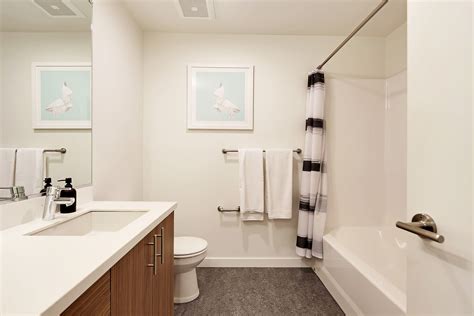 Photos of Rooster Apartments in Seattle, WA