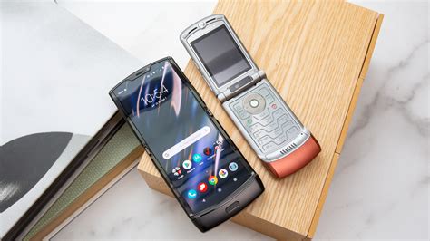 Motorola Razr 3 Just Tipped For Major Upgrade To Take On Samsungs