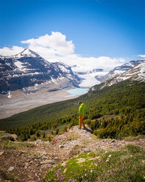 10 Tips For Visiting The Columbia Icefield Athabasca Glacier
