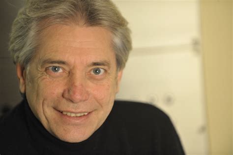 Gaetano nino d'angelo (born 21 june 1957) is an italian pop/folk singer. "Concerto anni 80... e non solo", Nino D'Angelo al teatro ...