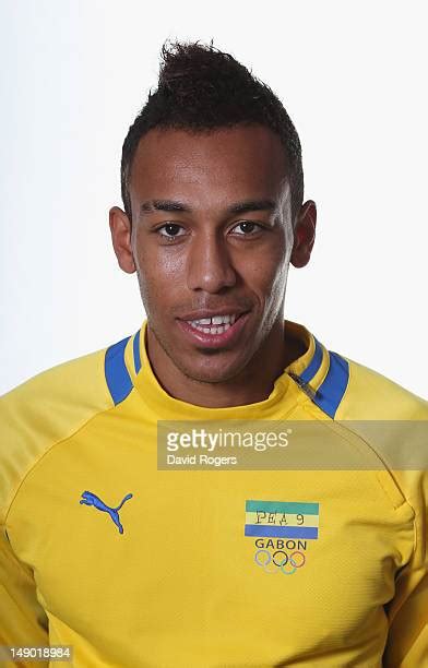 Aubameyang Portrait Photos And Premium High Res Pictures Getty Images