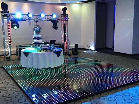 Pin en pista de baile led