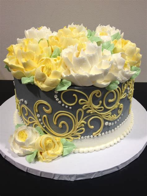 Still, birthday is an annual gala event filled with awesome gifts, amazing people, and a sumptuous cake. Classic Cake Collection | White flower cake shoppe, Cake ...