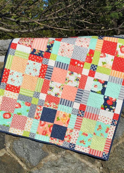 PDF Baby QUILT PATTERN Quick And Easy 2 Charm Square Packs Lap