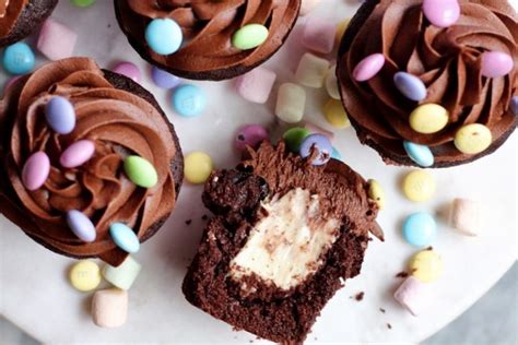 8 Adorably Easy Easter Cupcakes For The Cutest Dessert Table