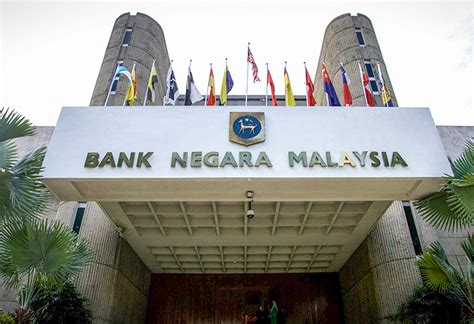 One can also get the information about. Bank Negara melantik Marzunisham sebagai timbalan gabenor