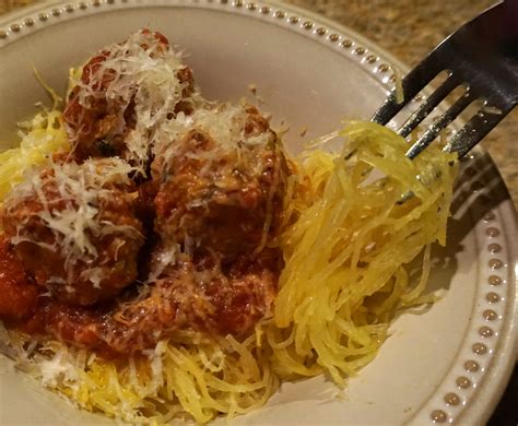 Spaghetti Squash With Turkey Meatballs