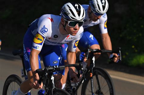 Evenepoel quiere vestir ya de rosa. Remco Evenepoel dedicates Algarve stage win to fellow Belgian rider whose son died last week ...