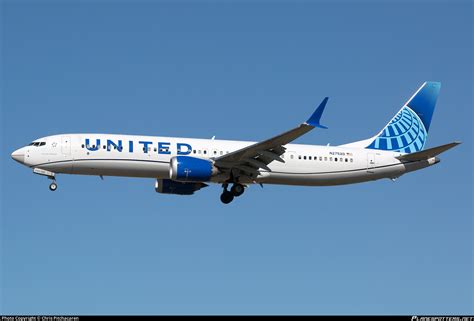N27520 United Airlines Boeing 737 9 Max Photo By Chris Pitchacaren Id