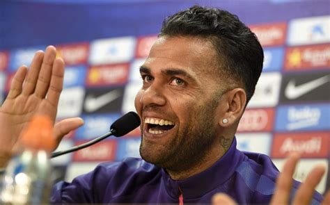 Dani alves entre todos os laterais na fase de grupos da olimpíadas: In Our Dreams, We Are All Dani Alves - Barcelona Football Blog