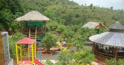 The resort is just 30 minutes drive from the heho's. Ajinkya Lake View Resort